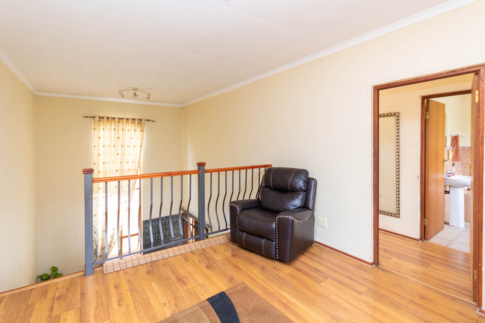 2 Bedroom Property for Sale in Erand Gardens Gauteng