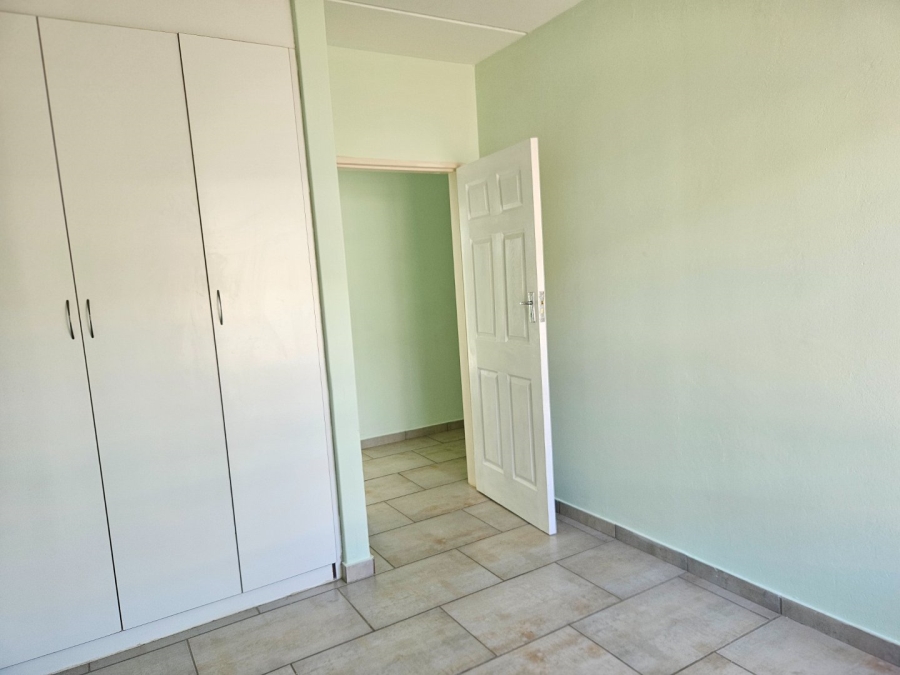 2 Bedroom Property for Sale in Witpoortjie Gauteng