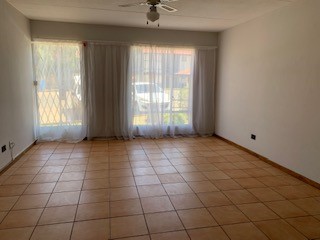 To Let 1 Bedroom Property for Rent in Die Hoewes Gauteng