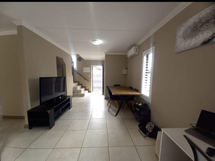 To Let 3 Bedroom Property for Rent in Amberfield Gauteng