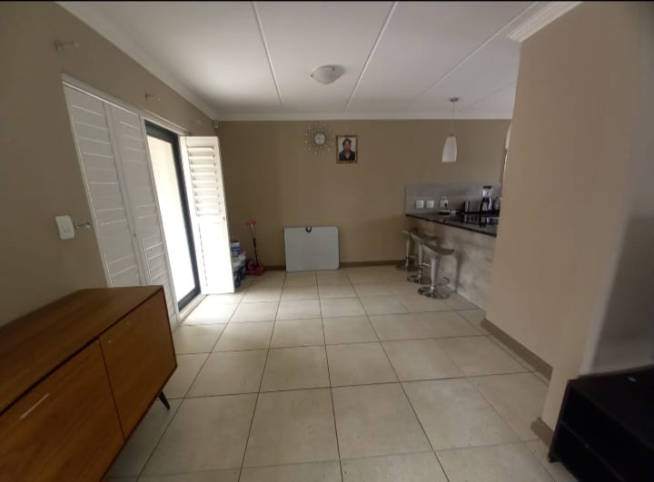 To Let 3 Bedroom Property for Rent in Amberfield Gauteng