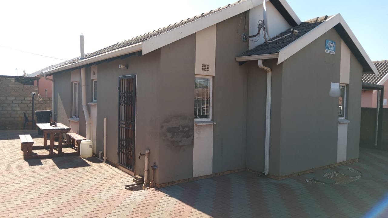 3 Bedroom Property for Sale in Gem Valley Gauteng