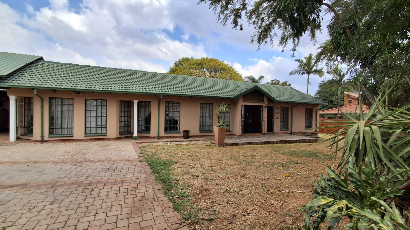 4 Bedroom Property for Sale in Theresa Park Gauteng