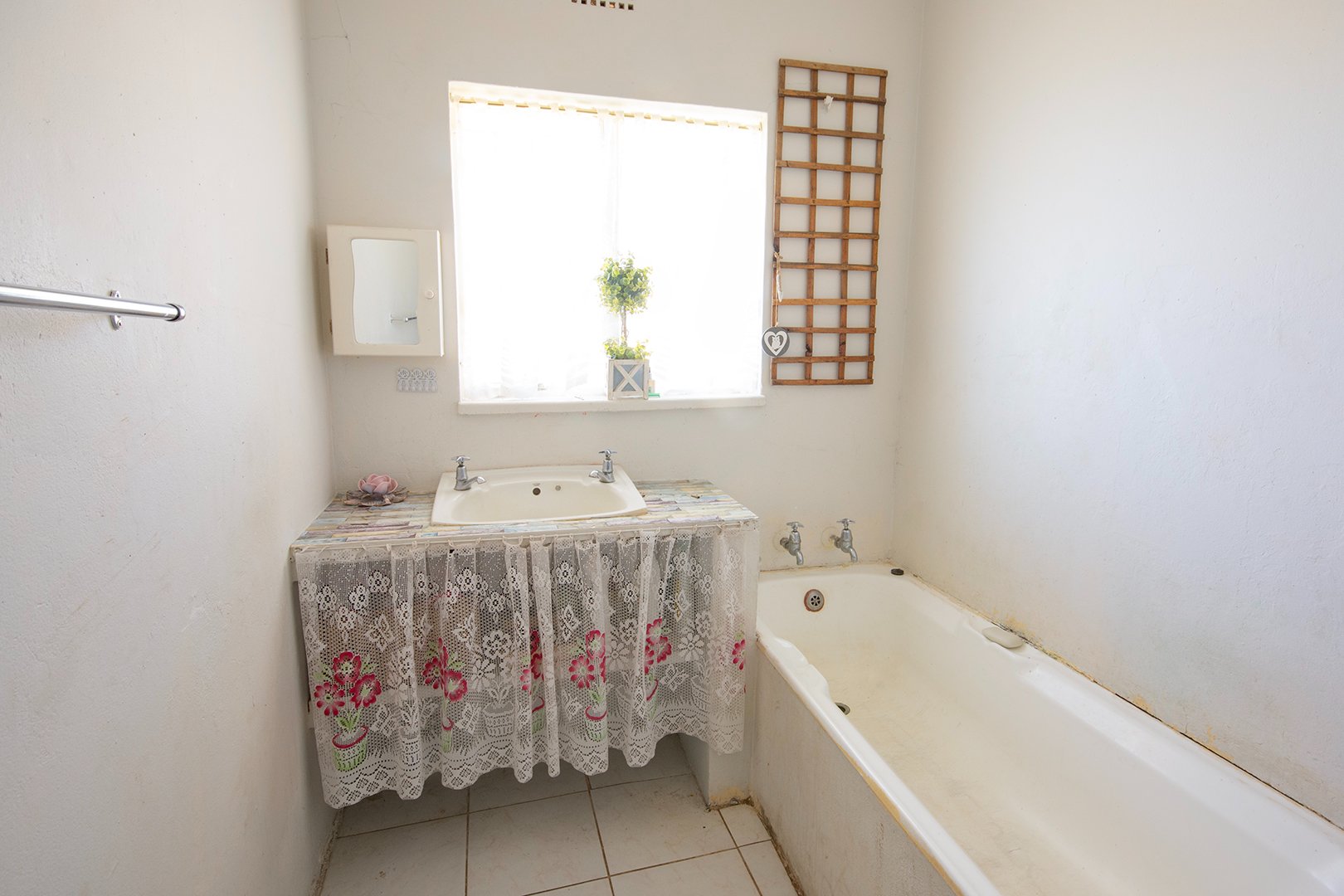 4 Bedroom Property for Sale in Spaarwater Gauteng