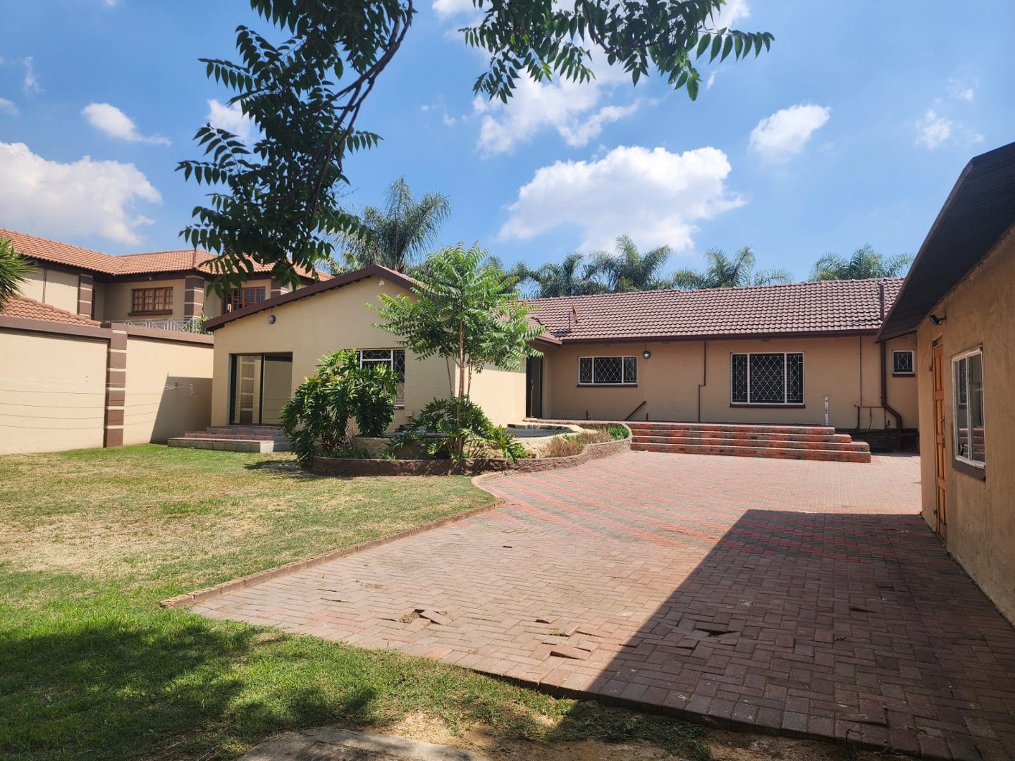 4 Bedroom Property for Sale in Beyers Park Gauteng