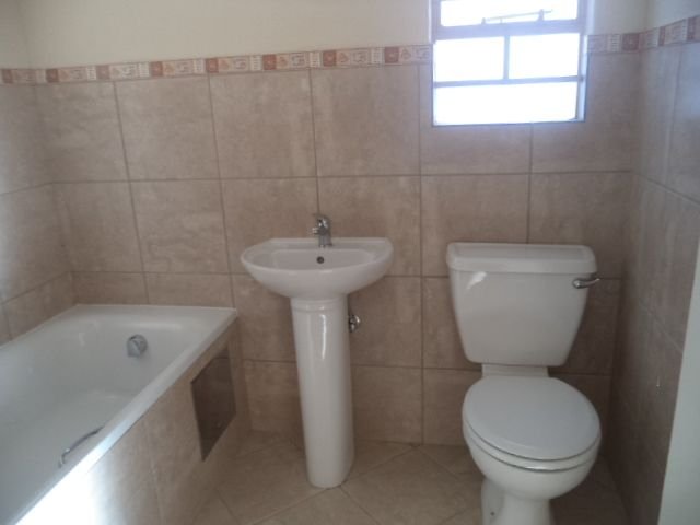 To Let 3 Bedroom Property for Rent in Andeon Gauteng