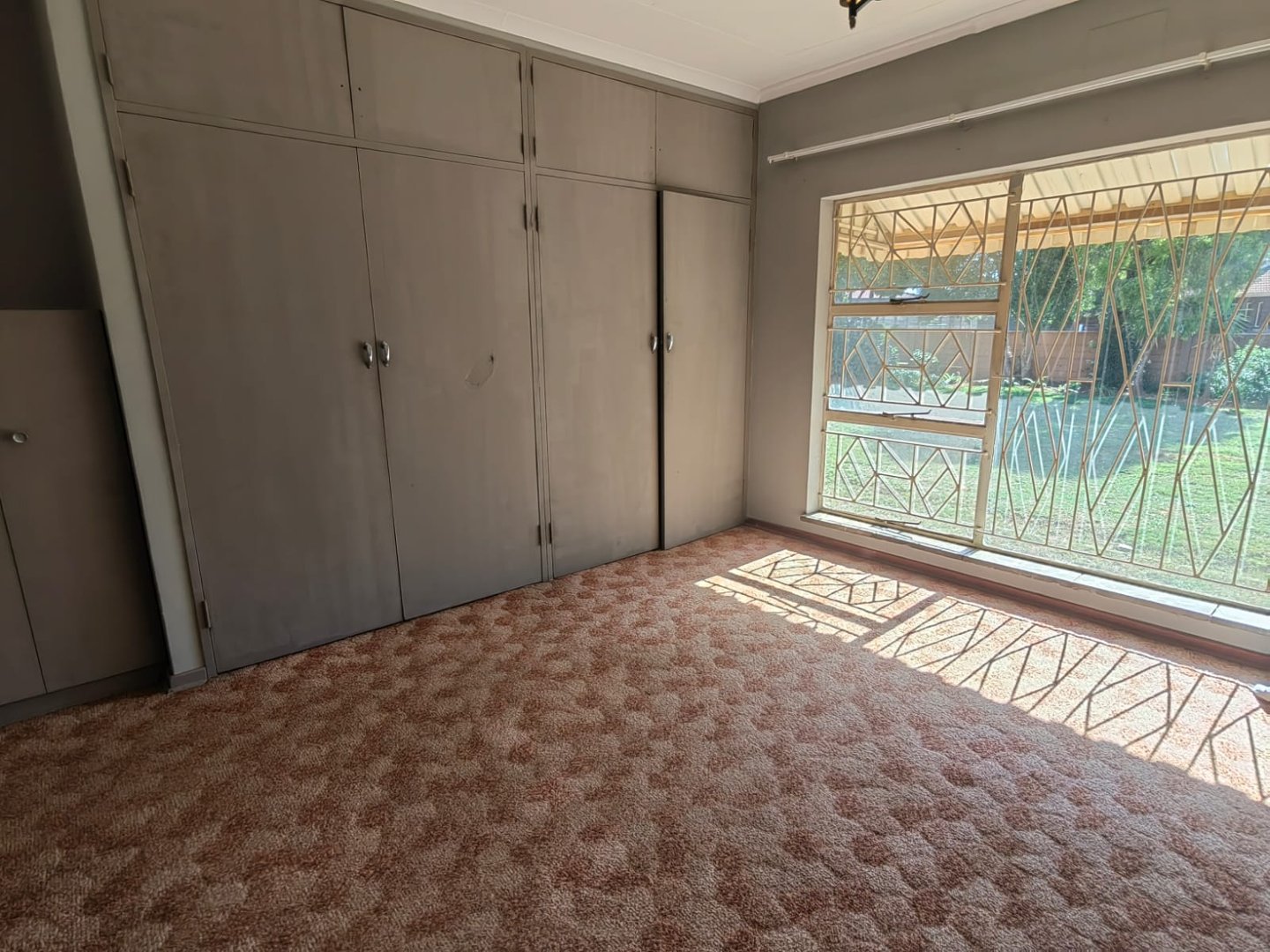 3 Bedroom Property for Sale in Rensburg Gauteng