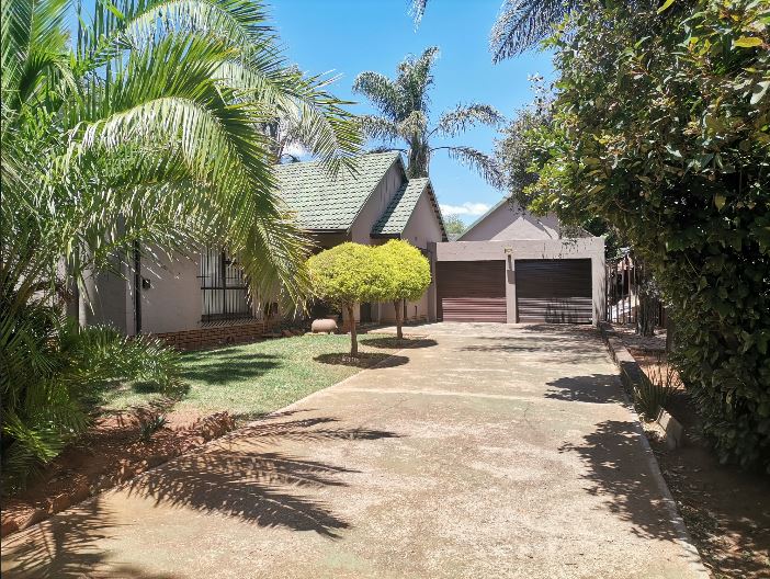 4 Bedroom Property for Sale in Birch Acres Gauteng