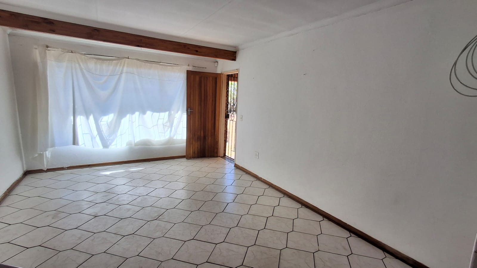 2 Bedroom Property for Sale in The Reeds Gauteng