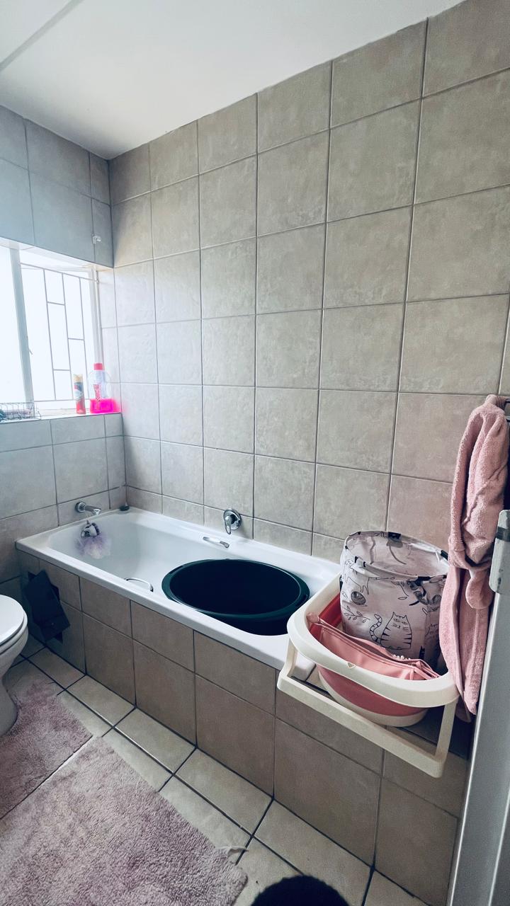 To Let 2 Bedroom Property for Rent in North Riding Gauteng