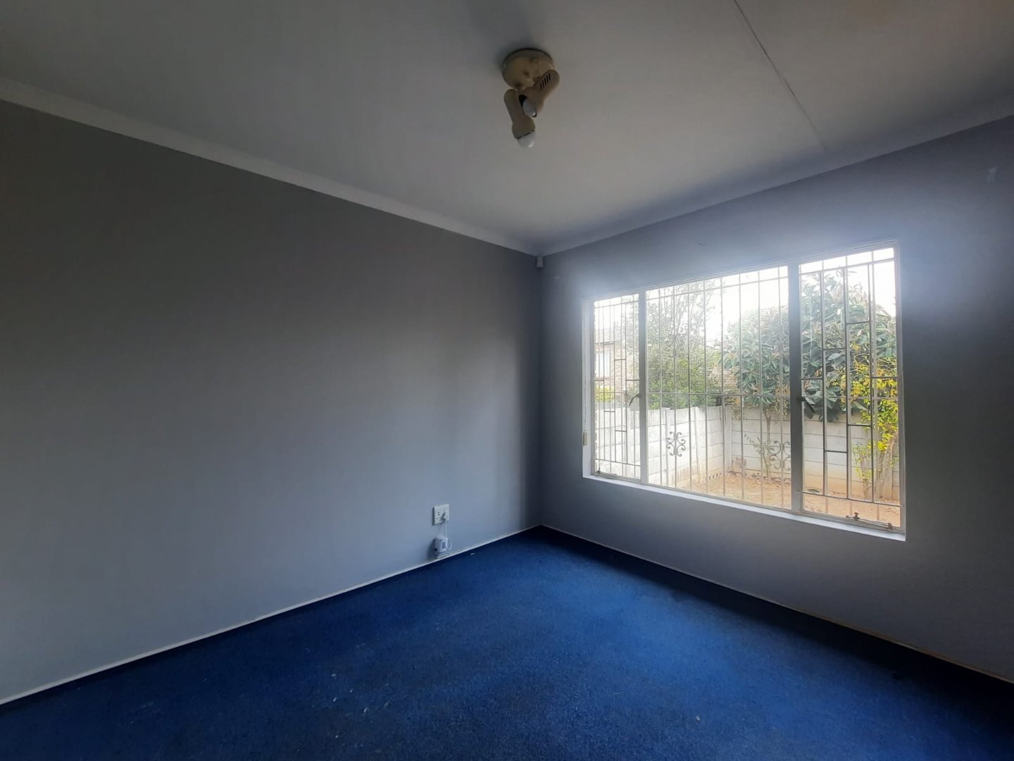 2 Bedroom Property for Sale in Allens Nek Gauteng