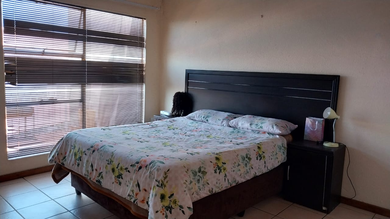 2 Bedroom Property for Sale in Risana Gauteng