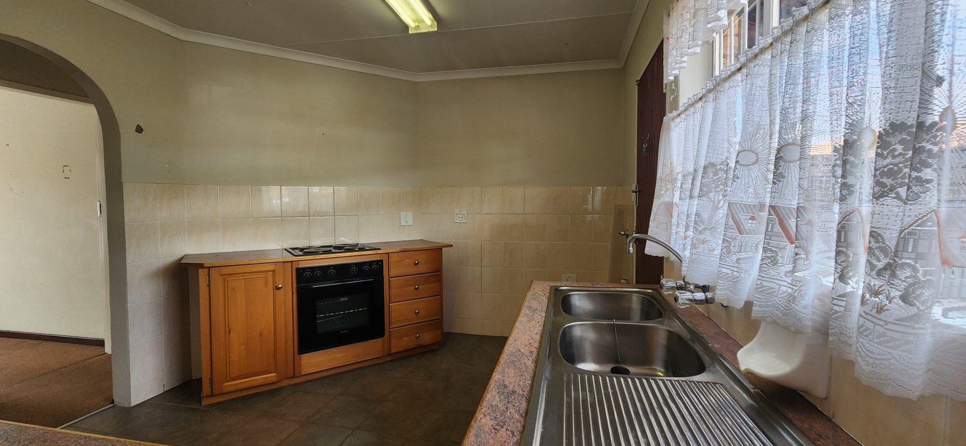 2 Bedroom Property for Sale in Die Hoewes Gauteng