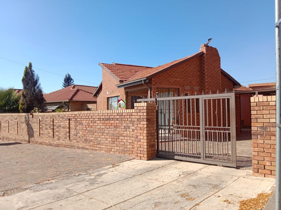 3 Bedroom Property for Sale in Pimville Zone 2 Gauteng