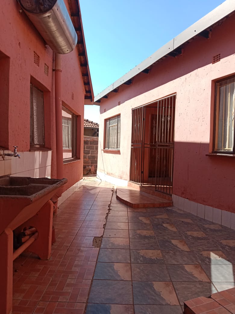 3 Bedroom Property for Sale in Pimville Zone 2 Gauteng