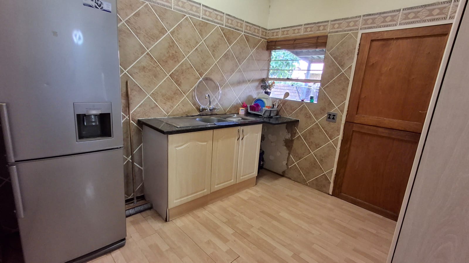 5 Bedroom Property for Sale in Dorandia Gauteng