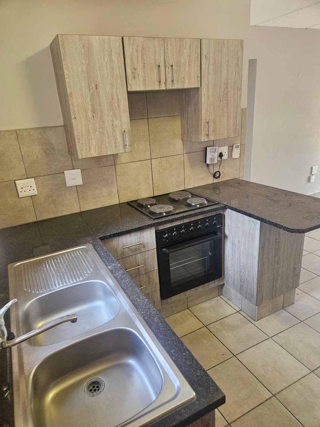 2 Bedroom Property for Sale in Montana Tuine Gauteng