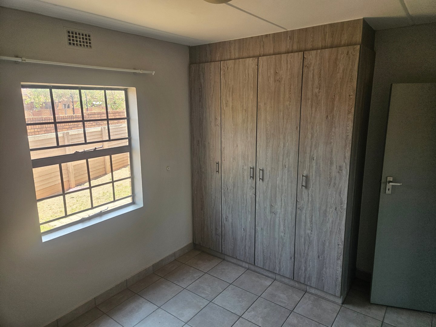 2 Bedroom Property for Sale in Montana Tuine Gauteng