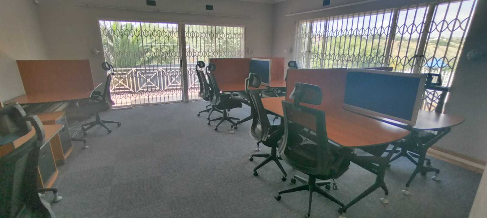 To Let commercial Property for Rent in Mondeor Gauteng