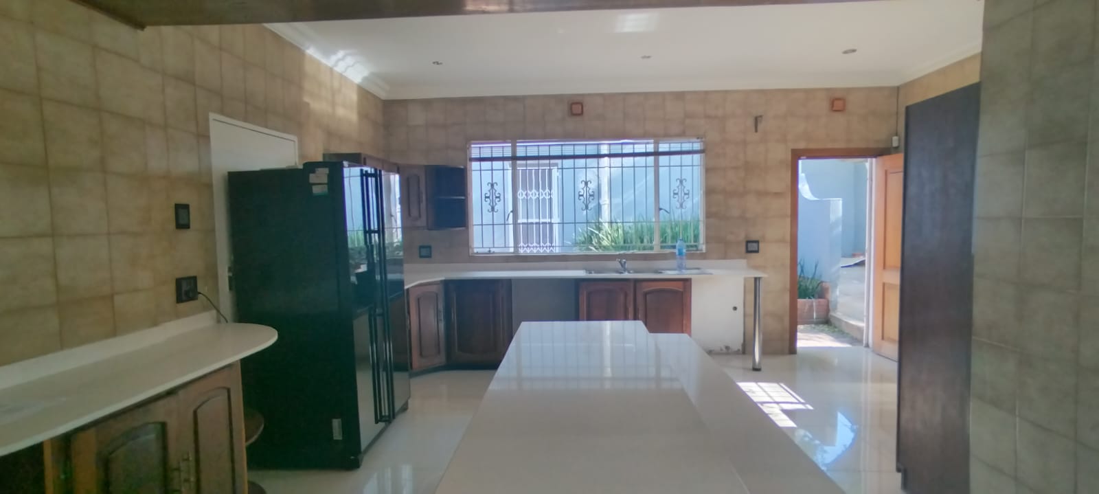 To Let commercial Property for Rent in Mondeor Gauteng