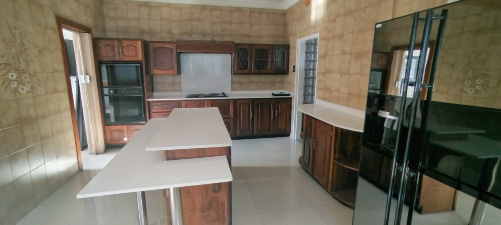 To Let commercial Property for Rent in Mondeor Gauteng