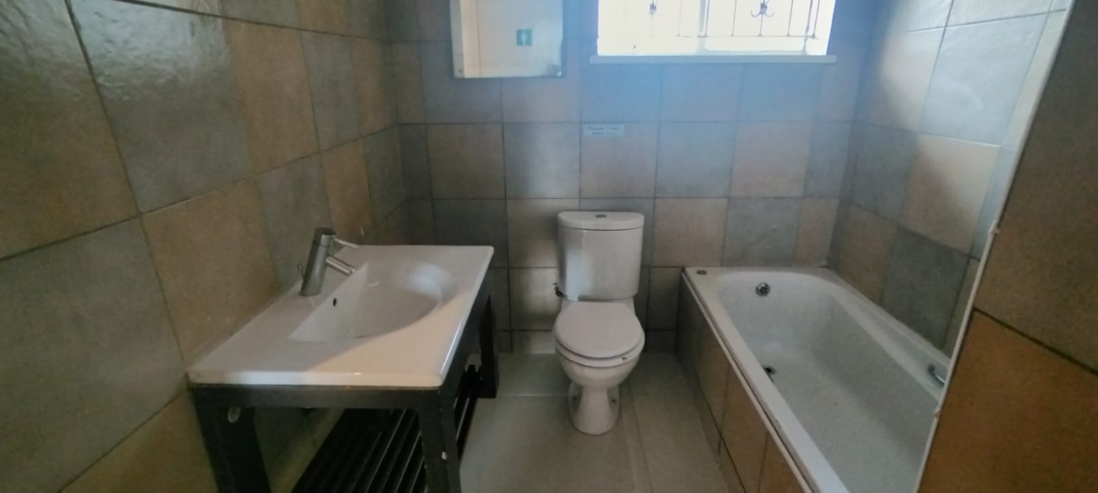 To Let commercial Property for Rent in Mondeor Gauteng