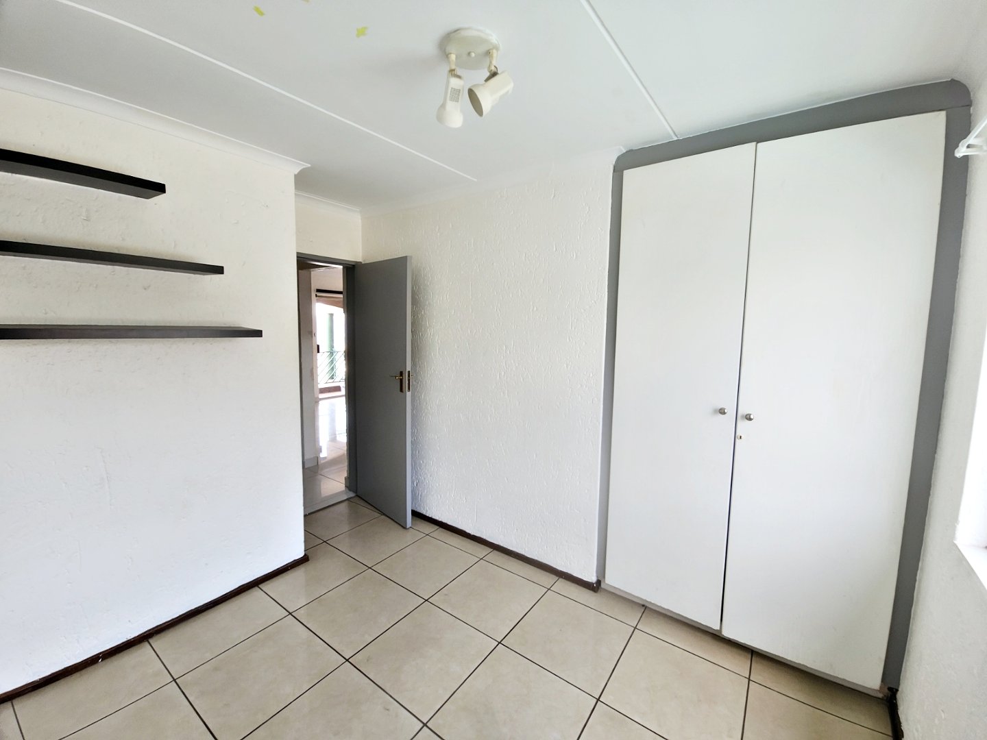 2 Bedroom Property for Sale in Winchester Hills Gauteng