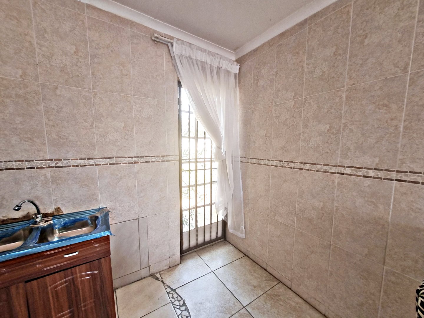 To Let 1 Bedroom Property for Rent in Norkem Park Gauteng