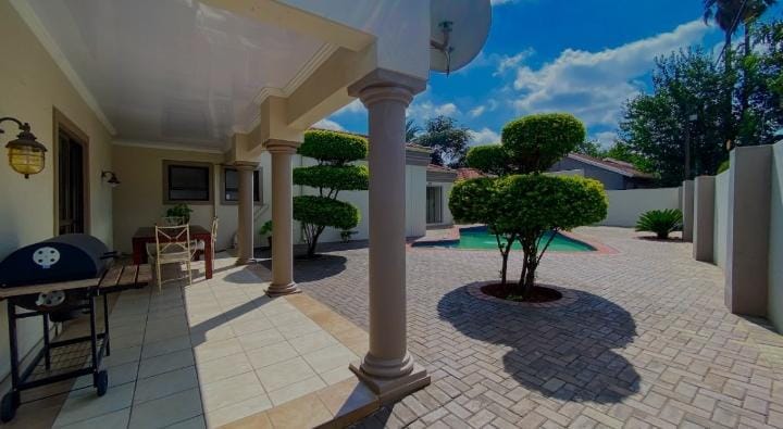 5 Bedroom Property for Sale in Leondale Gauteng