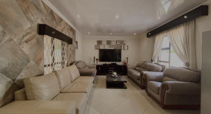 5 Bedroom Property for Sale in Leondale Gauteng