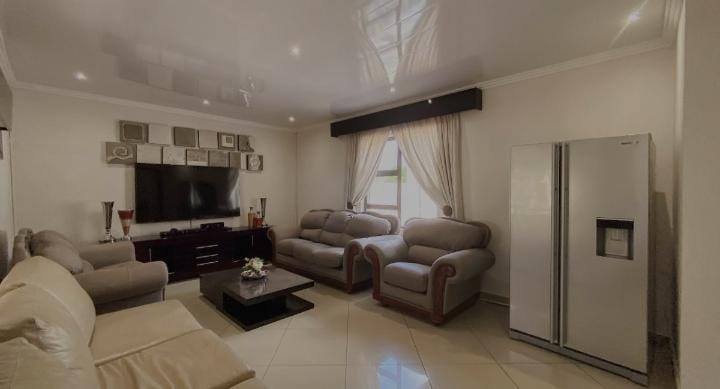 5 Bedroom Property for Sale in Leondale Gauteng