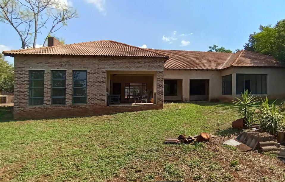 4 Bedroom Property for Sale in Raslouw Gauteng