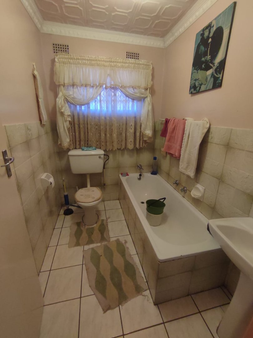 2 Bedroom Property for Sale in Daveyton Gauteng