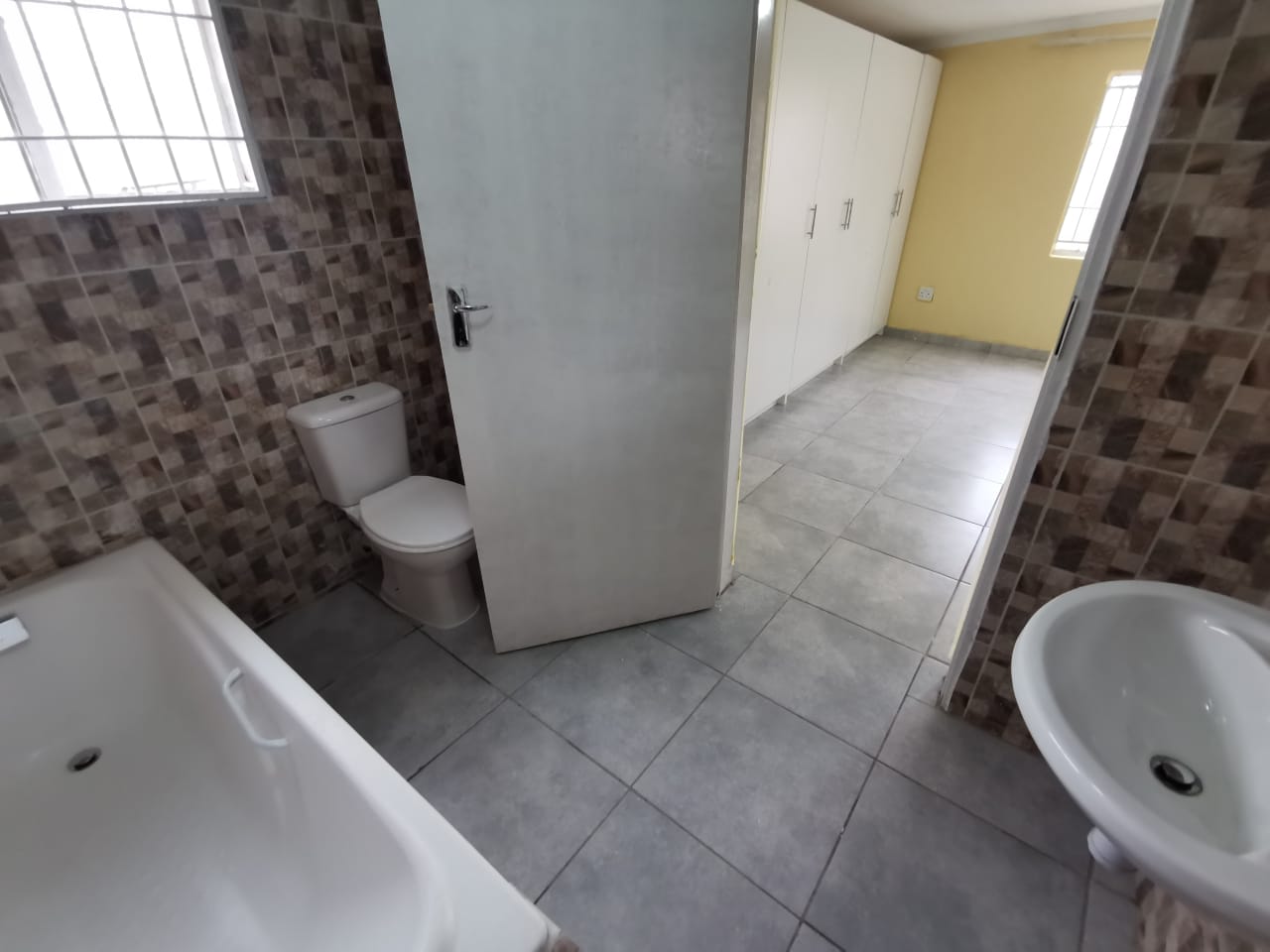 To Let 3 Bedroom Property for Rent in Rewlatch Gauteng