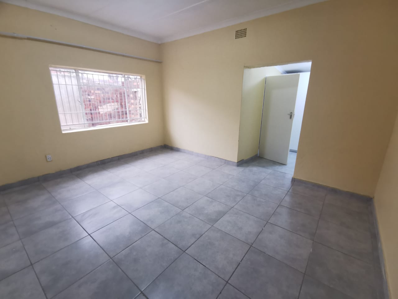 To Let 3 Bedroom Property for Rent in Rewlatch Gauteng