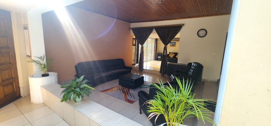 To Let 3 Bedroom Property for Rent in Laudium Gauteng