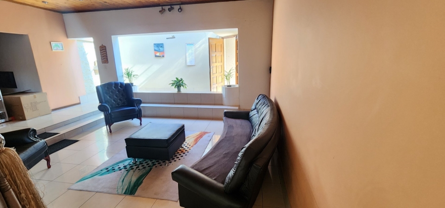 To Let 3 Bedroom Property for Rent in Laudium Gauteng