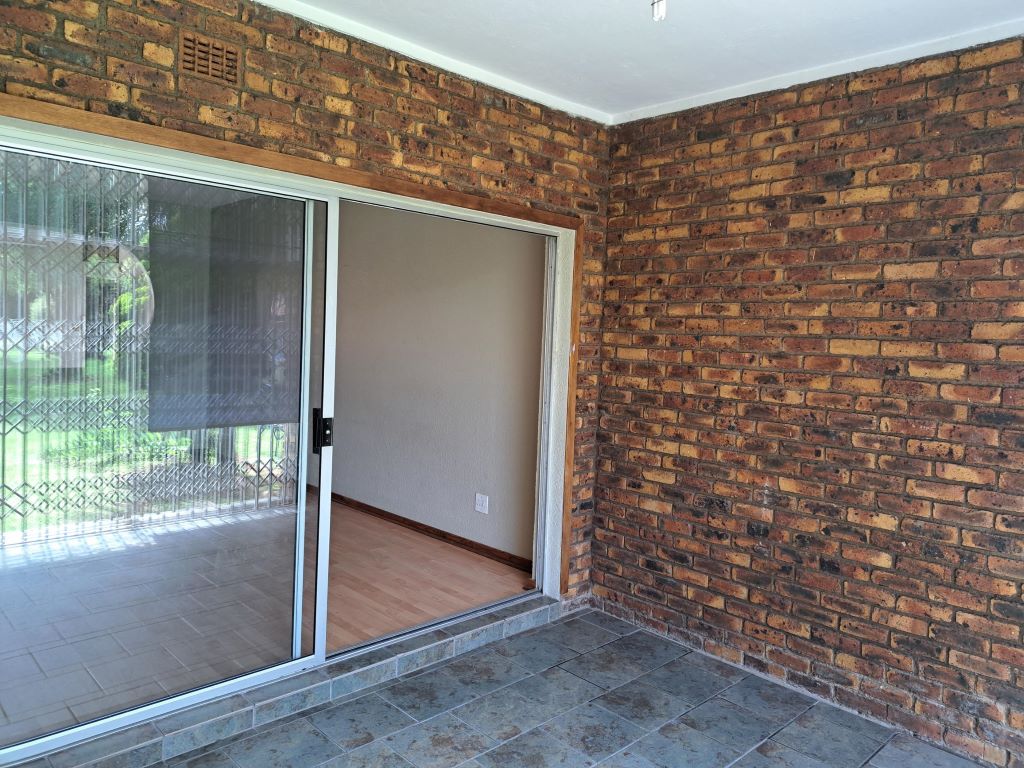 2 Bedroom Property for Sale in Edleen Gauteng