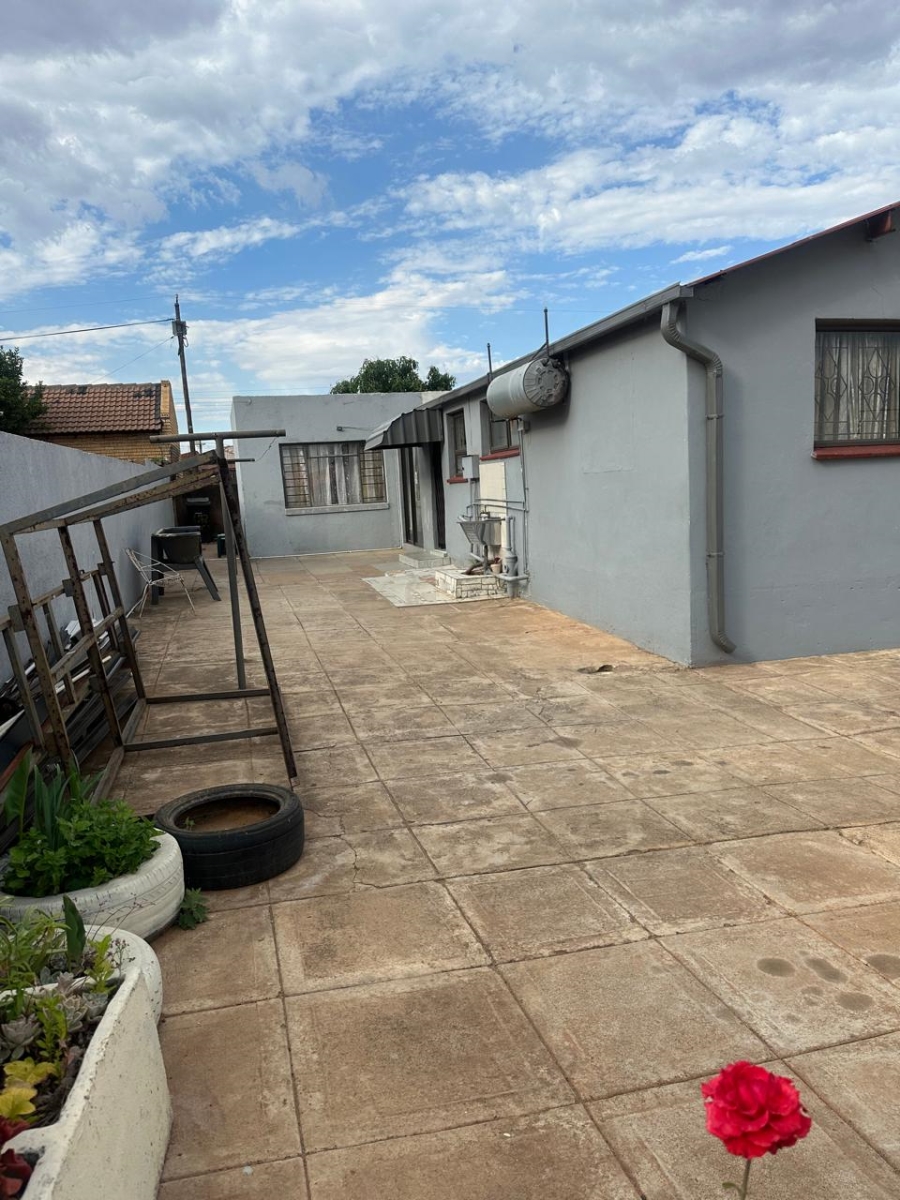 3 Bedroom Property for Sale in Endulweni Gauteng