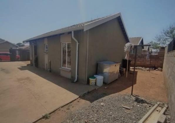 2 Bedroom Property for Sale in Windmill Park Gauteng