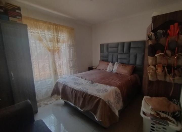 2 Bedroom Property for Sale in Windmill Park Gauteng