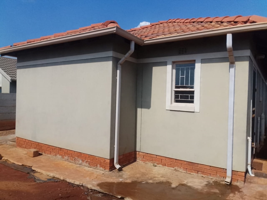 To Let 3 Bedroom Property for Rent in Rosslyn Industrial Gauteng