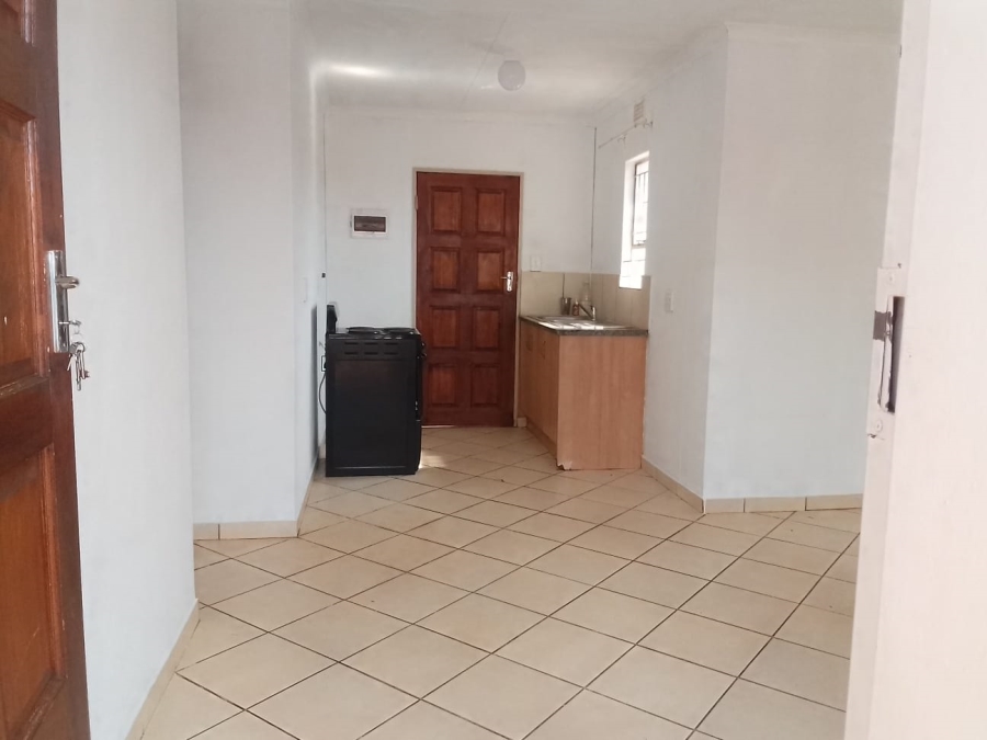 To Let 3 Bedroom Property for Rent in Rosslyn Industrial Gauteng