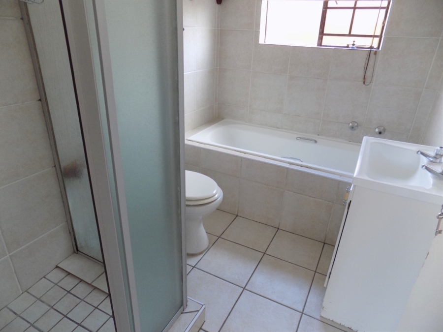 2 Bedroom Property for Sale in Halfway Gardens Gauteng