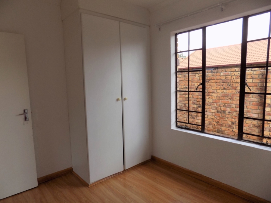 2 Bedroom Property for Sale in Halfway Gardens Gauteng