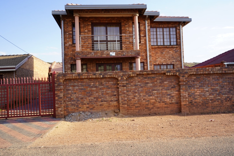 6 Bedroom Property for Sale in Atteridgeville Gauteng