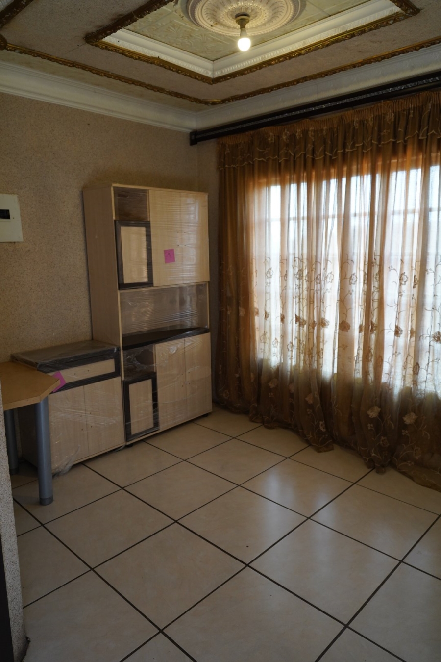 6 Bedroom Property for Sale in Atteridgeville Gauteng