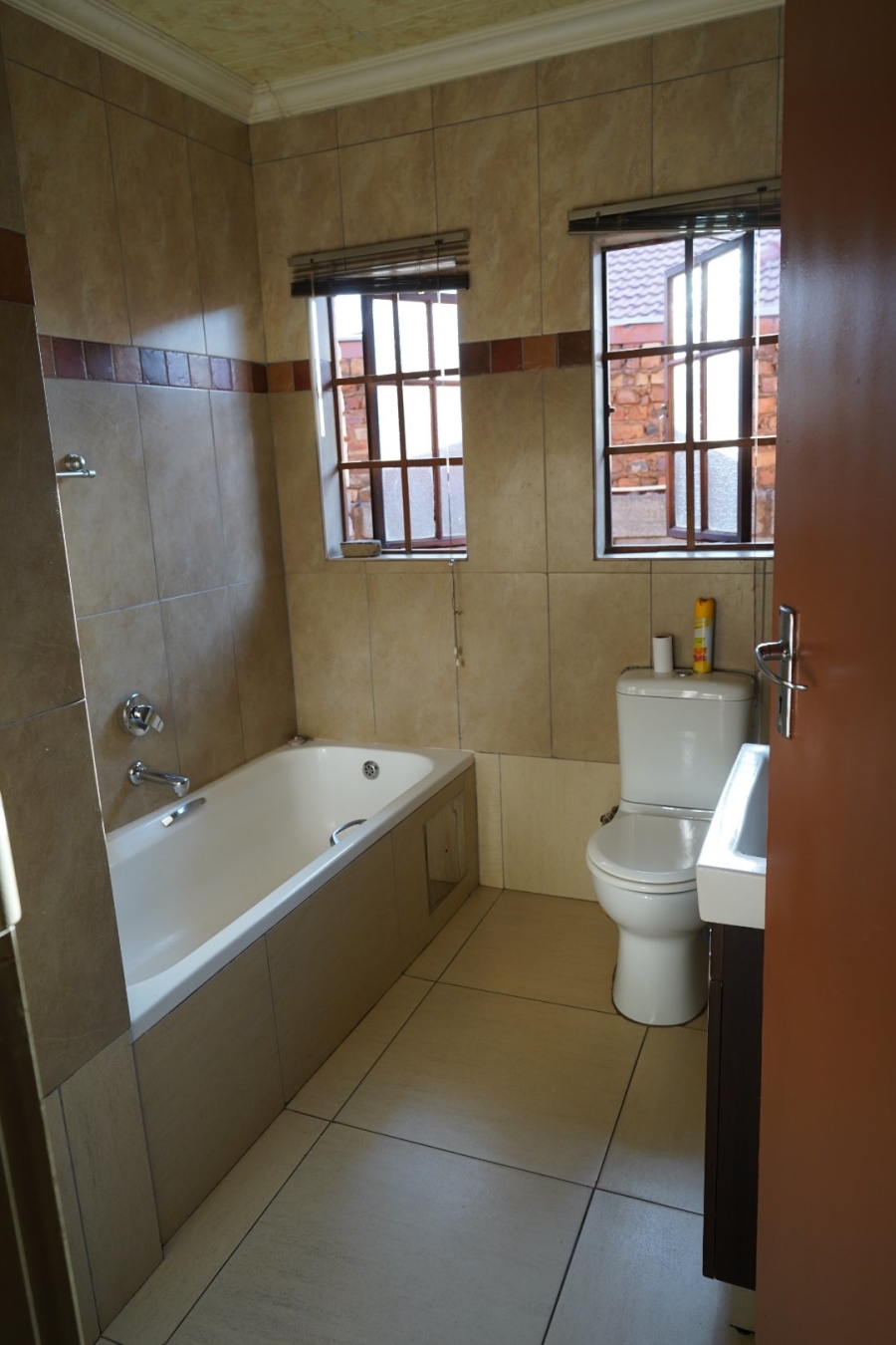 6 Bedroom Property for Sale in Atteridgeville Gauteng