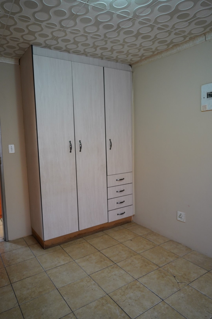 6 Bedroom Property for Sale in Atteridgeville Gauteng