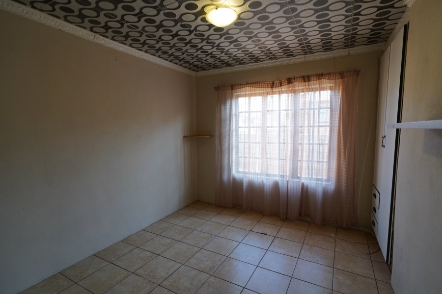 6 Bedroom Property for Sale in Atteridgeville Gauteng